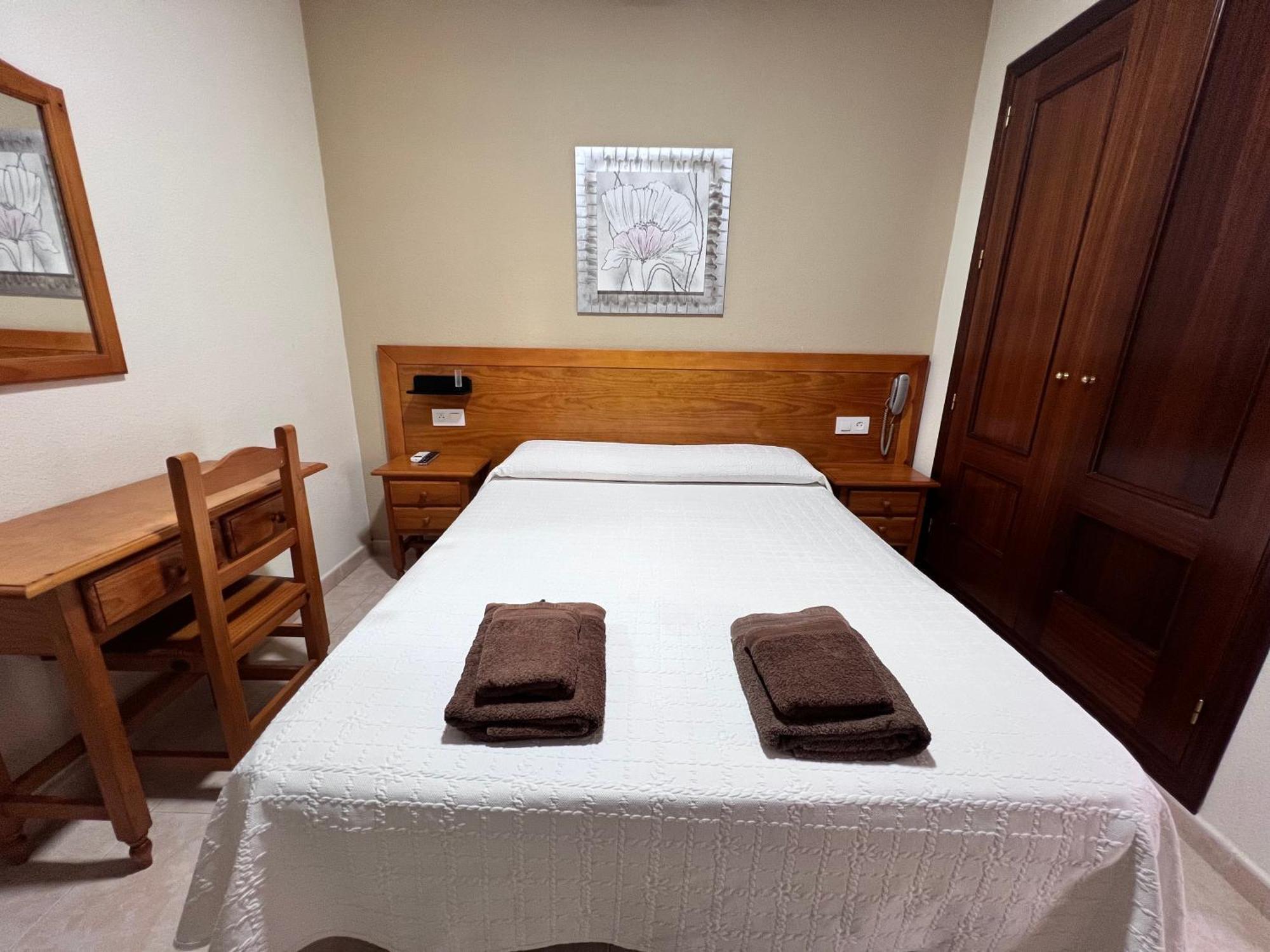 Hotel Don Juan Puente De Genave Luaran gambar