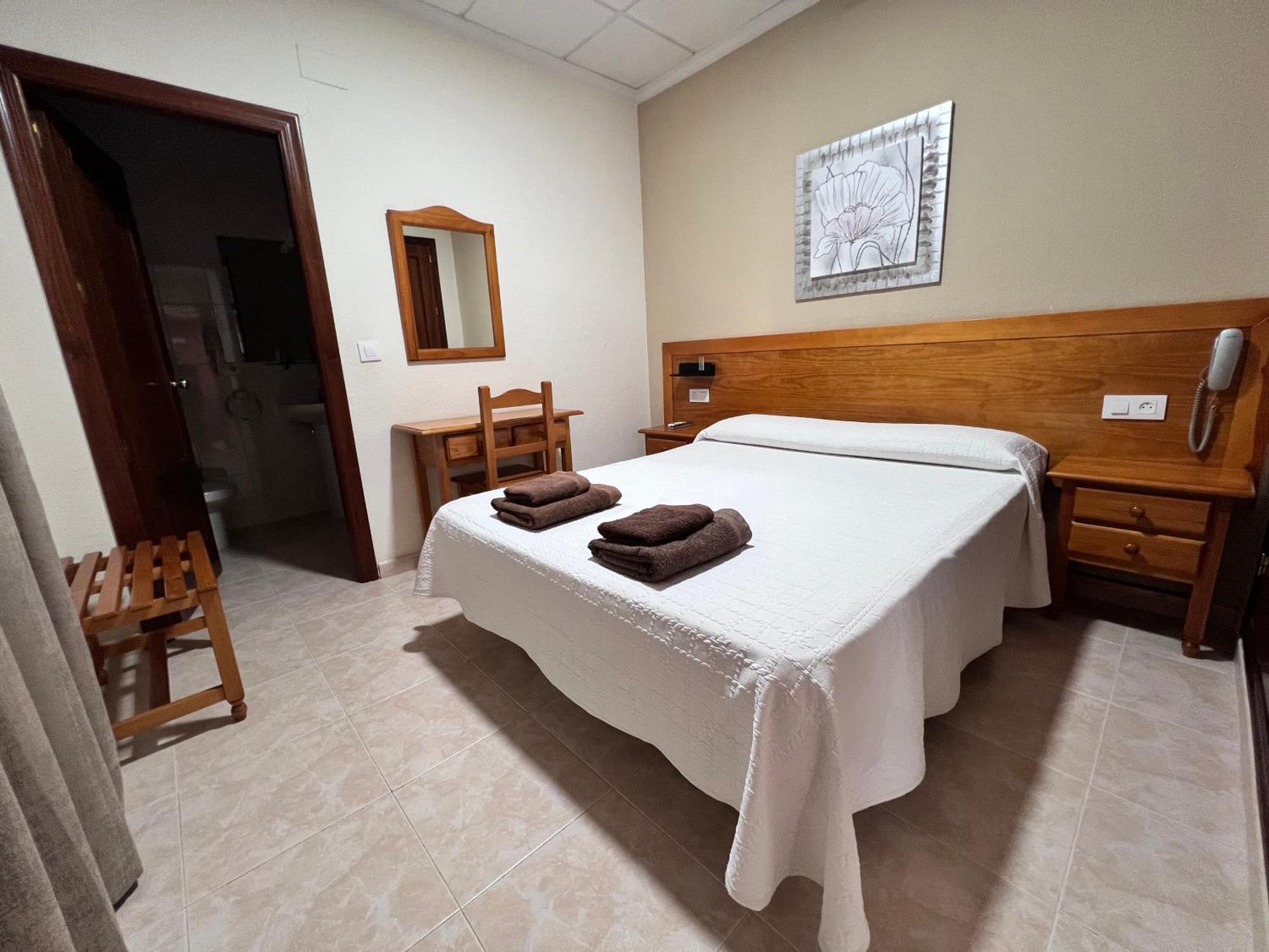 Hotel Don Juan Puente De Genave Luaran gambar