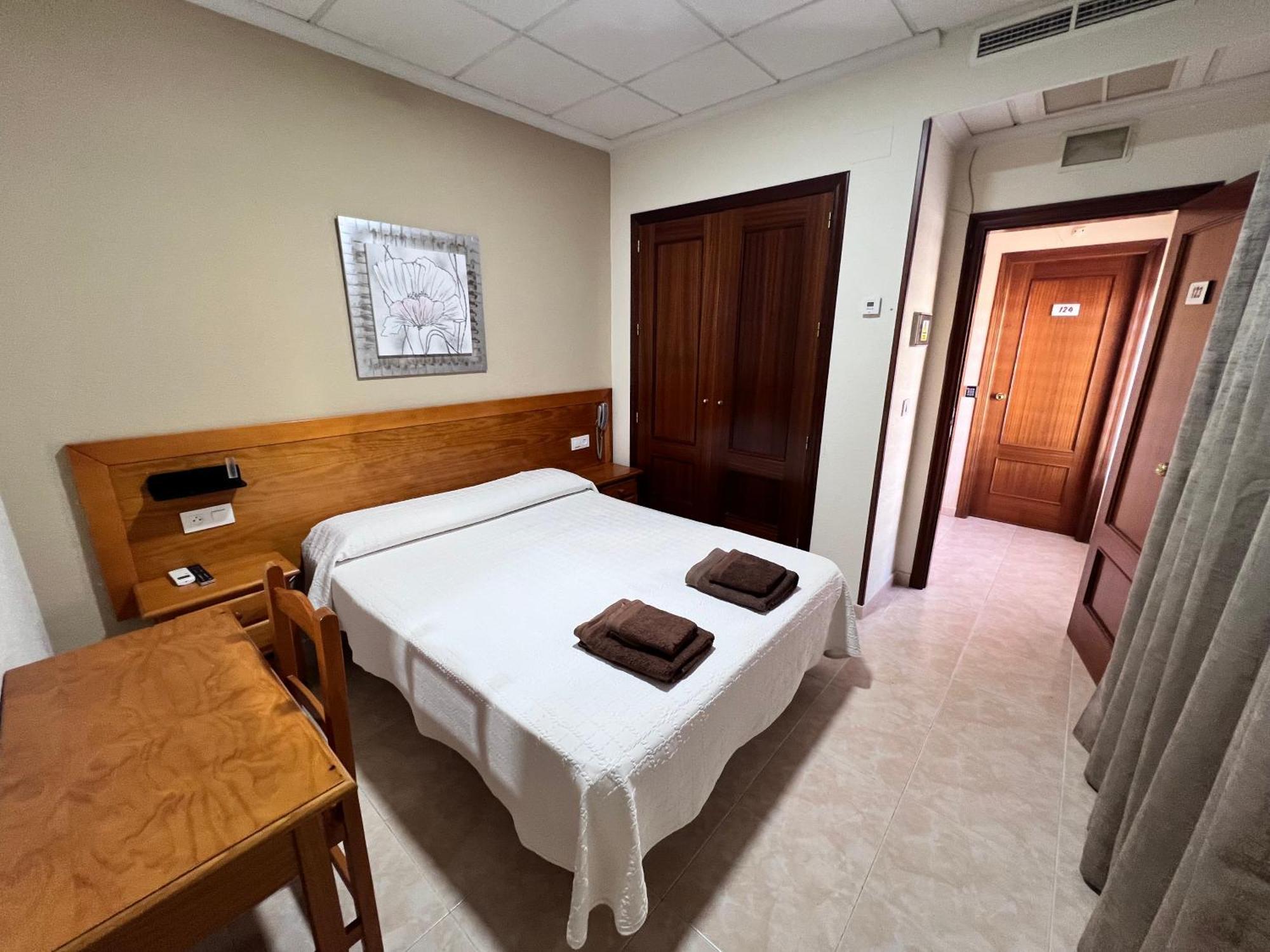 Hotel Don Juan Puente De Genave Luaran gambar