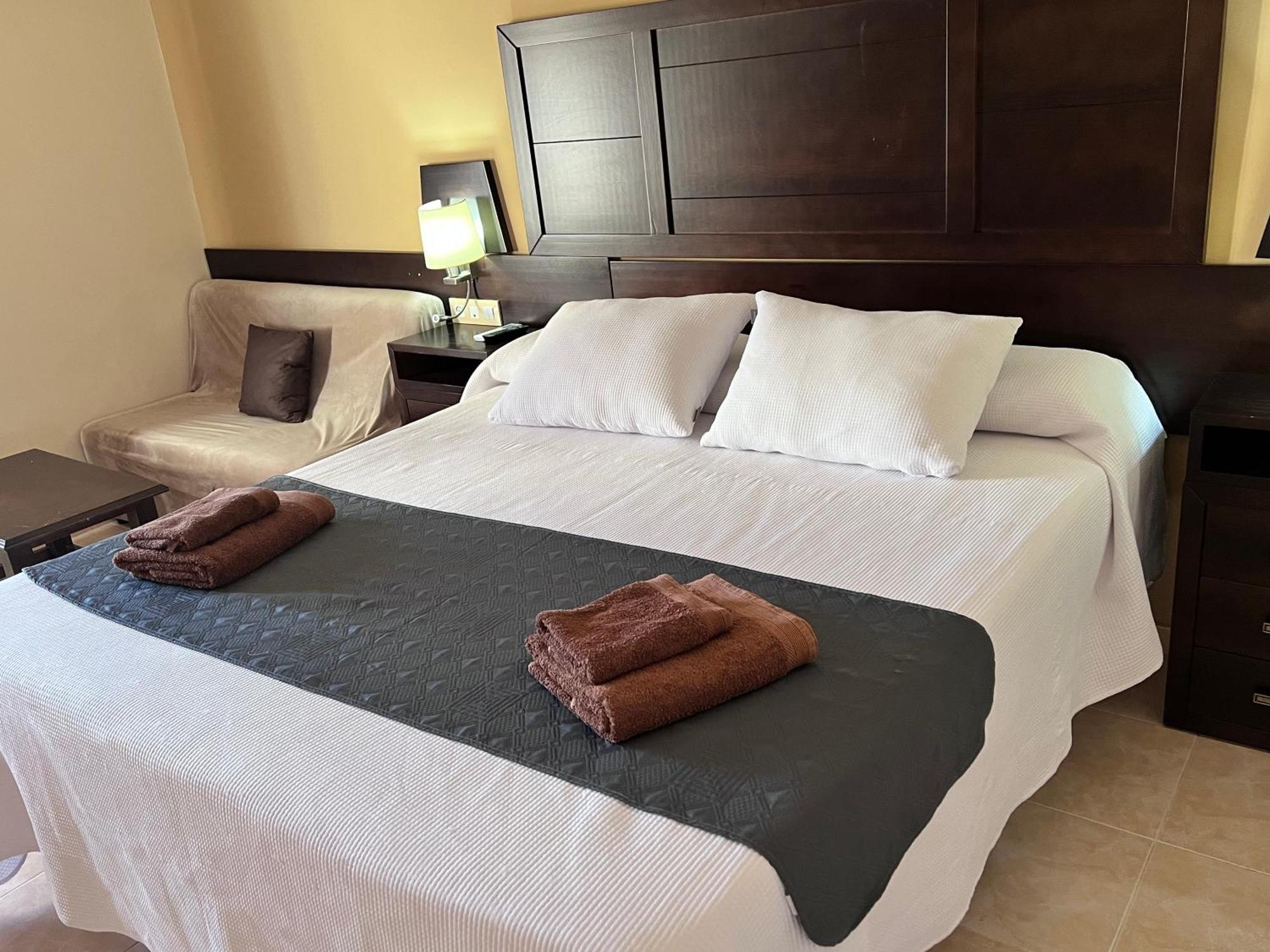 Hotel Don Juan Puente De Genave Luaran gambar