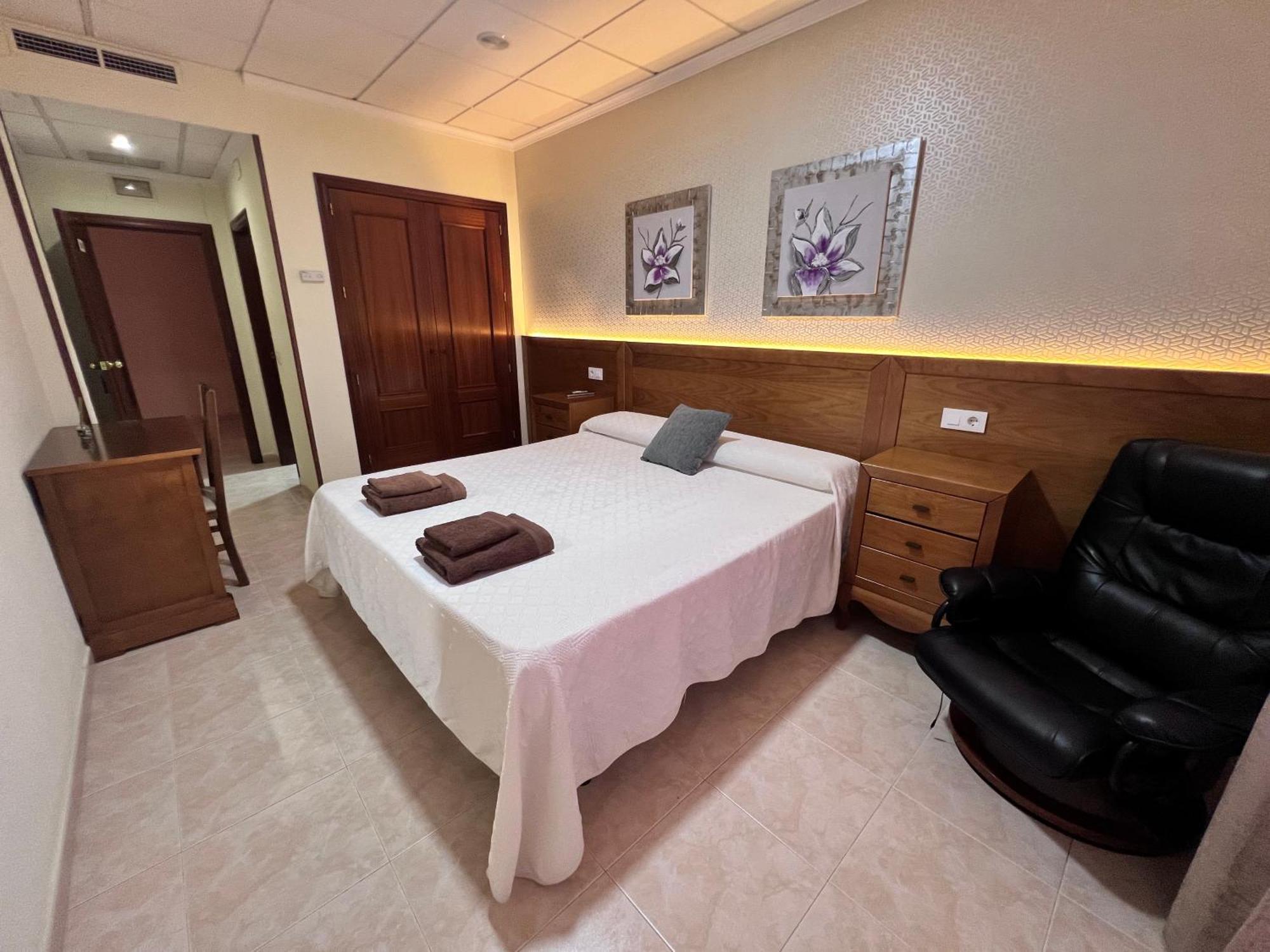 Hotel Don Juan Puente De Genave Luaran gambar