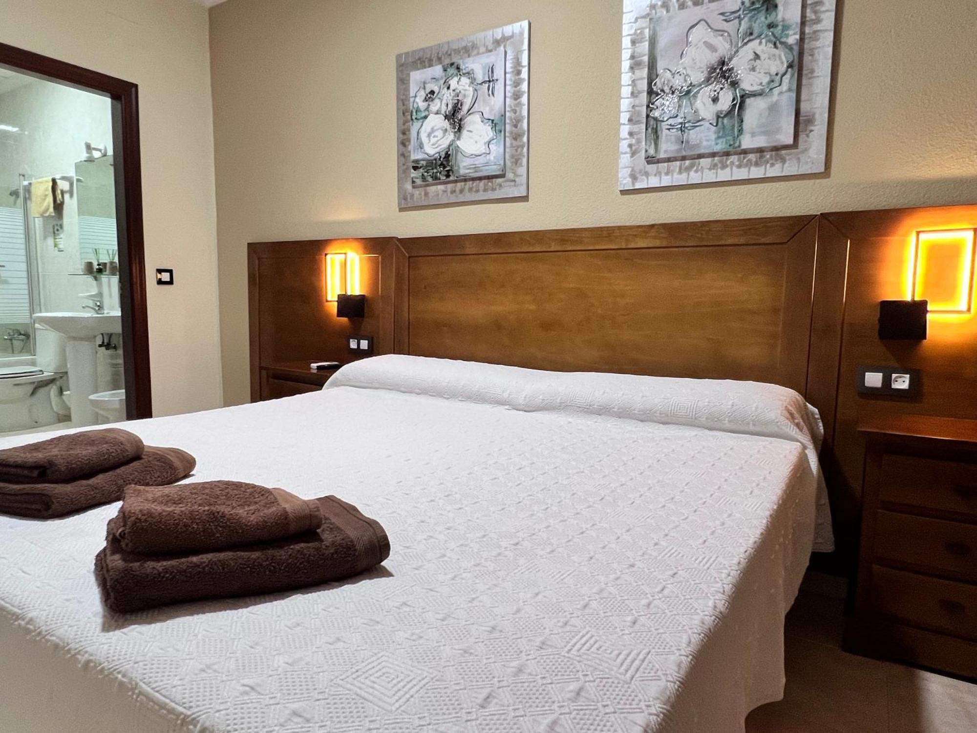 Hotel Don Juan Puente De Genave Luaran gambar