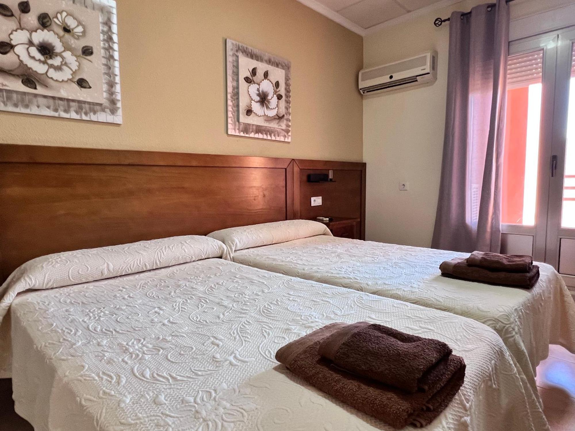 Hotel Don Juan Puente De Genave Luaran gambar