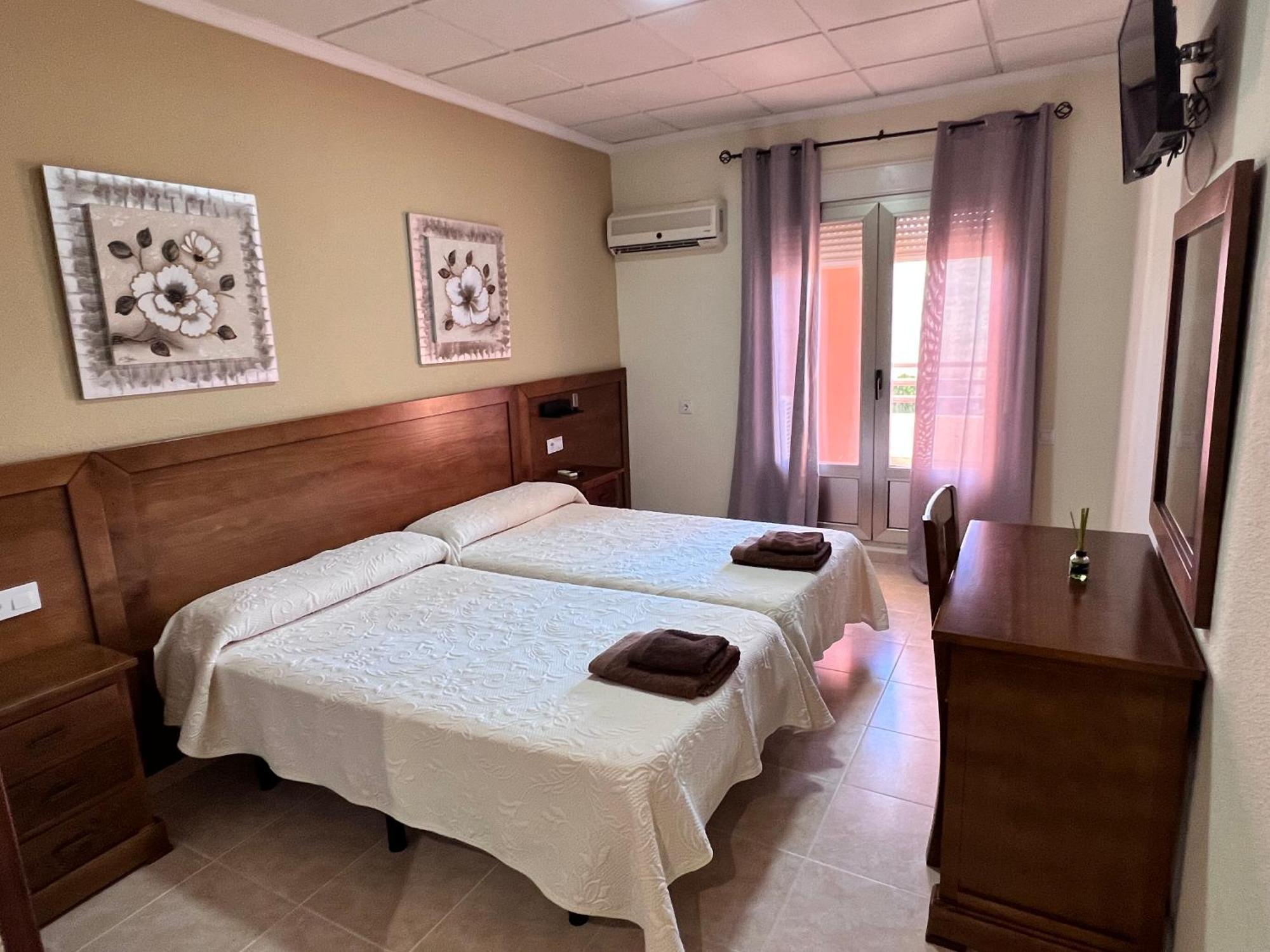 Hotel Don Juan Puente De Genave Luaran gambar
